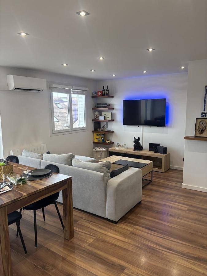 Gîte pour 4 personnes, avec Balcon et Vue à Divonne-les-Bains - 4