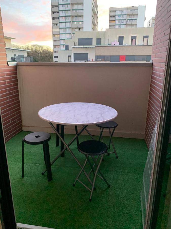 Gîte pour 4 personnes, avec balcon à Clichy-sous-Bois - 2