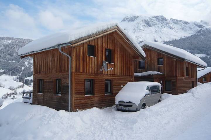 Vacation rental for 7 people, with Balcony and Hot tub as well as Garden and Pool in Austria
