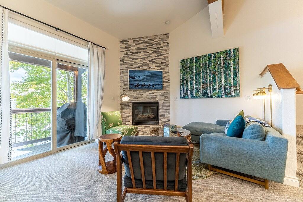 Ganze Wohnung, Condo in Silverthorne Close to Ski Resorts w/ Private Balcony & Work Area! in Silverthorne, Arapaho and Roosevelt National Forests