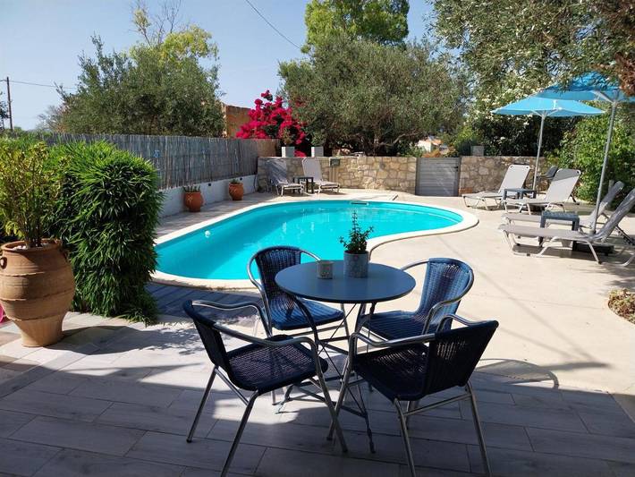 Appart’hôtel pour 2 personnes, avec Balcon et Terrasse ainsi que Jacuzzi et Jardin