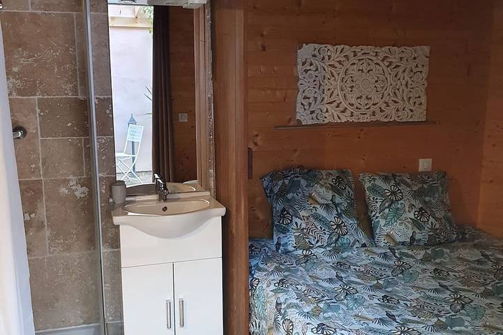 Maison de vacances pour 3 personnes, avec piscine ainsi que jardin et terrasse, animaux acceptés dans la Drôme - 2