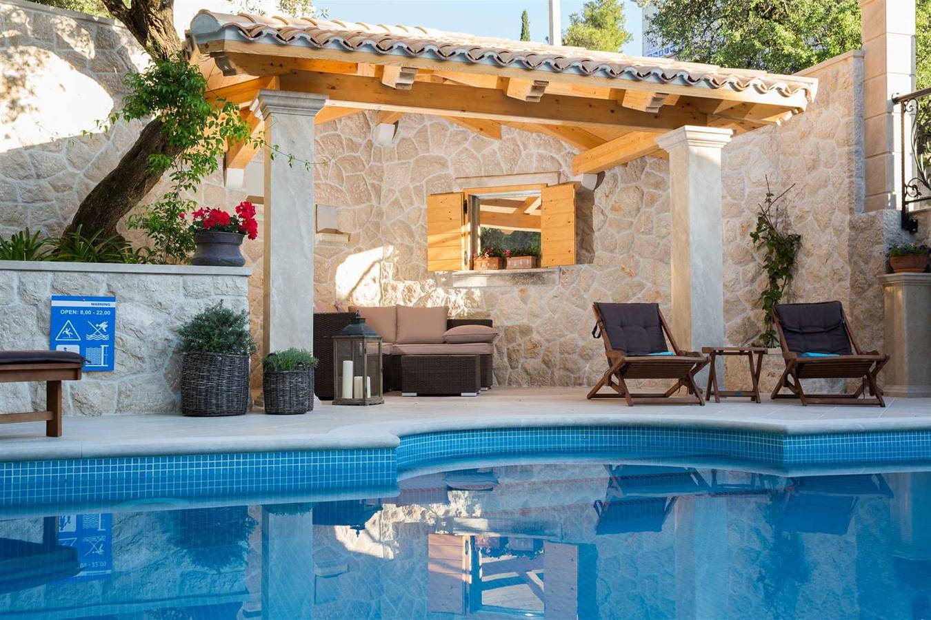 Villa White Jade with Swimming Pool in Cavtat, Cavtat (Dalmatia)