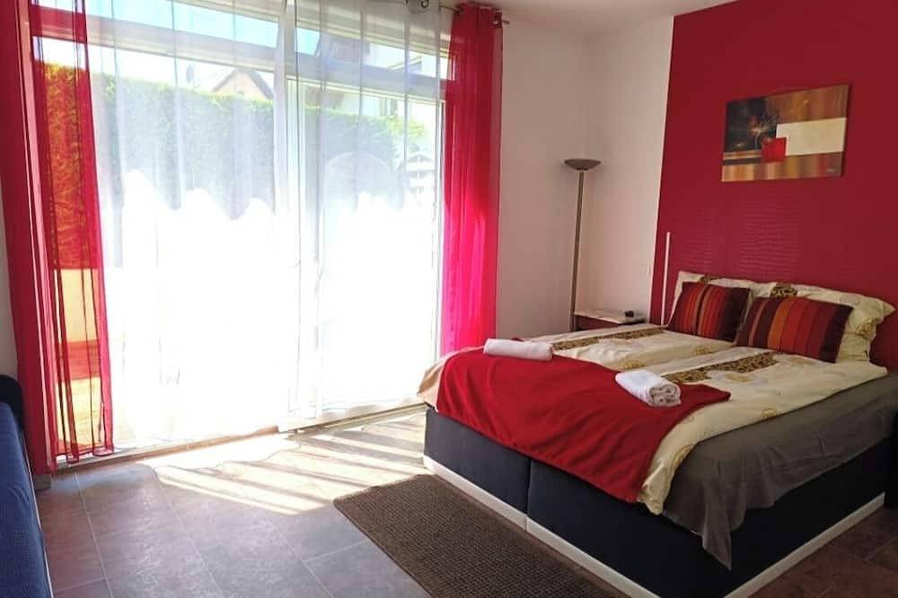 Entire apartment, Large 3-bedroom apartment 175m2 Ground floor of 3 Frontier in Hésingue, Mulhouse region
