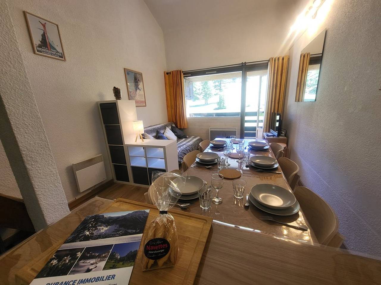 Appartement entier, Duplex 3 pièces avec mezzanine, parking et balcon exposé sud sur les pistes in Montgenèvre, Région de Briançon