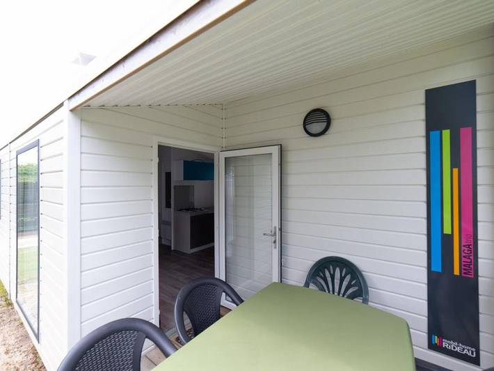 Camping für 6 Personen, mit Terrasse und Pool in Bénodet - 3