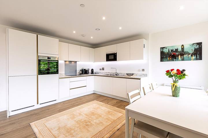 Entire apartment, Stratford Flat near Abba Arena in Newham, London