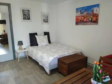 Gîte pour 2 personnes, avec vue à Arbois (homonymie)