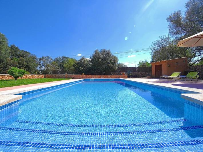 Ferienhaus Son Garbi mit Bergblick, Wlan, Klimaanlage, Pool, Garten, Terrasse und Balkon in Algaida, Mallorca Inselmitte