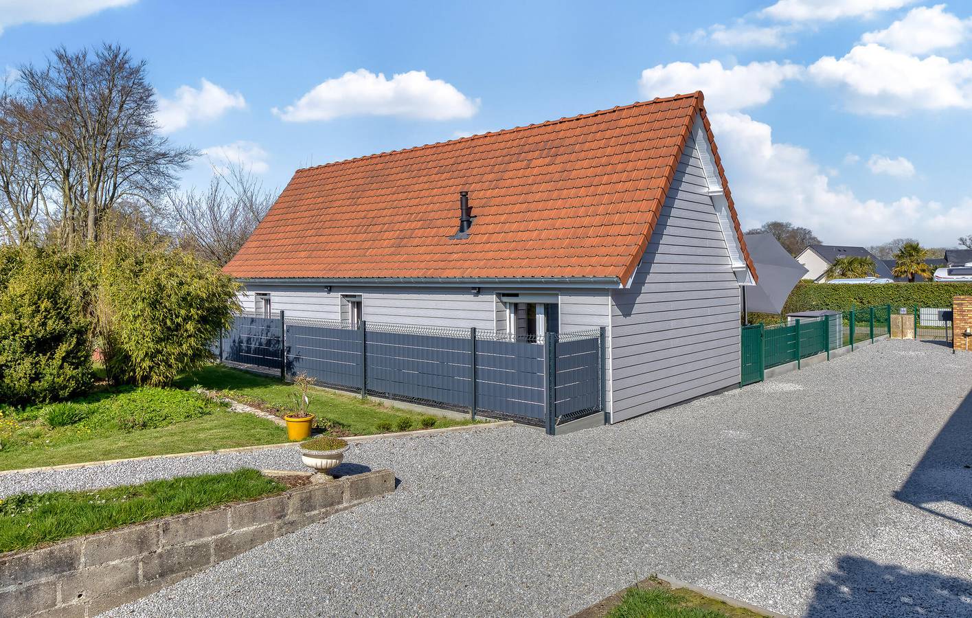 Retraite au bord de la mer avec WiFi et parking, près des restaurants in Offranville, Région de Dieppe