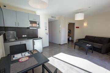 Location De Vacances pour 2 Personnes dans Grimaud, Région de Draguignan, Photo 3