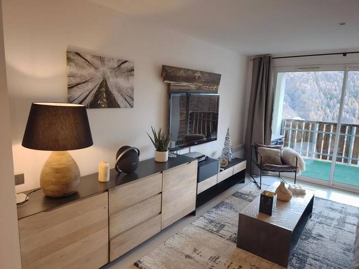 Gîte pour 4 personnes, avec terrasse et vue dans Cinéma L'Aiguille - 4