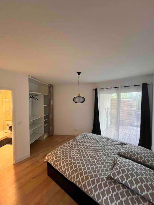Gîte pour 4 personnes, avec balcon dans Parc des Expositions de Villepinte - 4