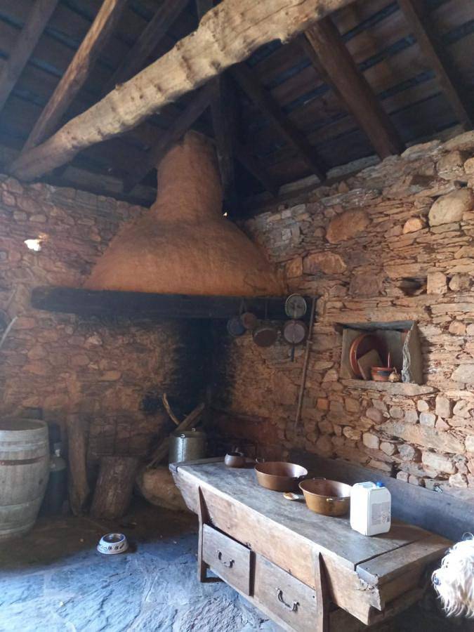 Casa rural para 10 personas, con vistas además de piscina y jardín, Se admiten mascotas en El Bierzo - 2