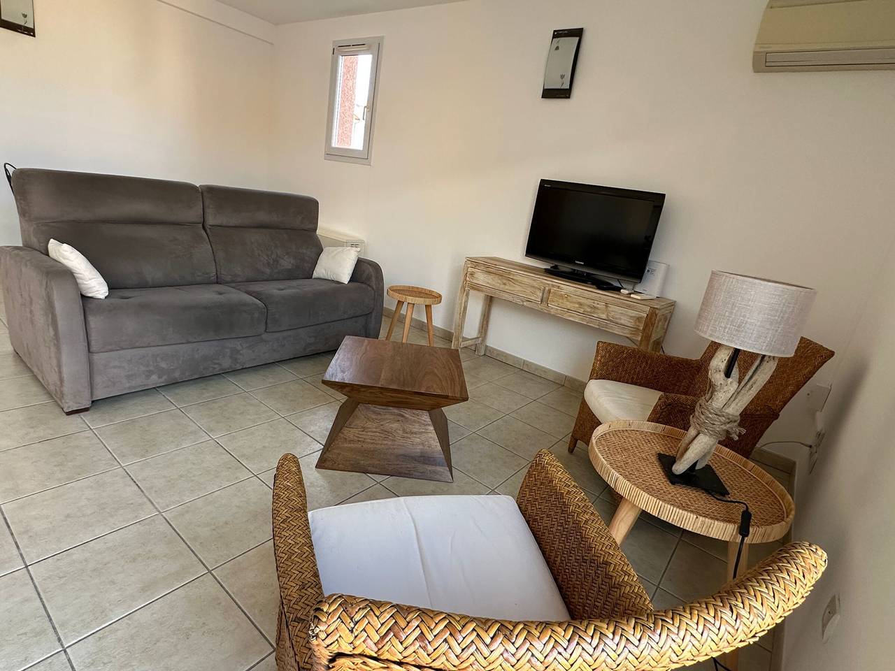 Apartamento entero, Apartamento con aire, cerca del puerto, terraza in La Côte Vermeille, Port-Vendres