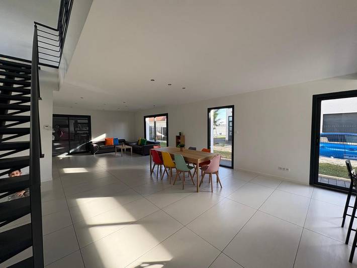 Villa pour 7 personnes, avec Terrasse et Jardin