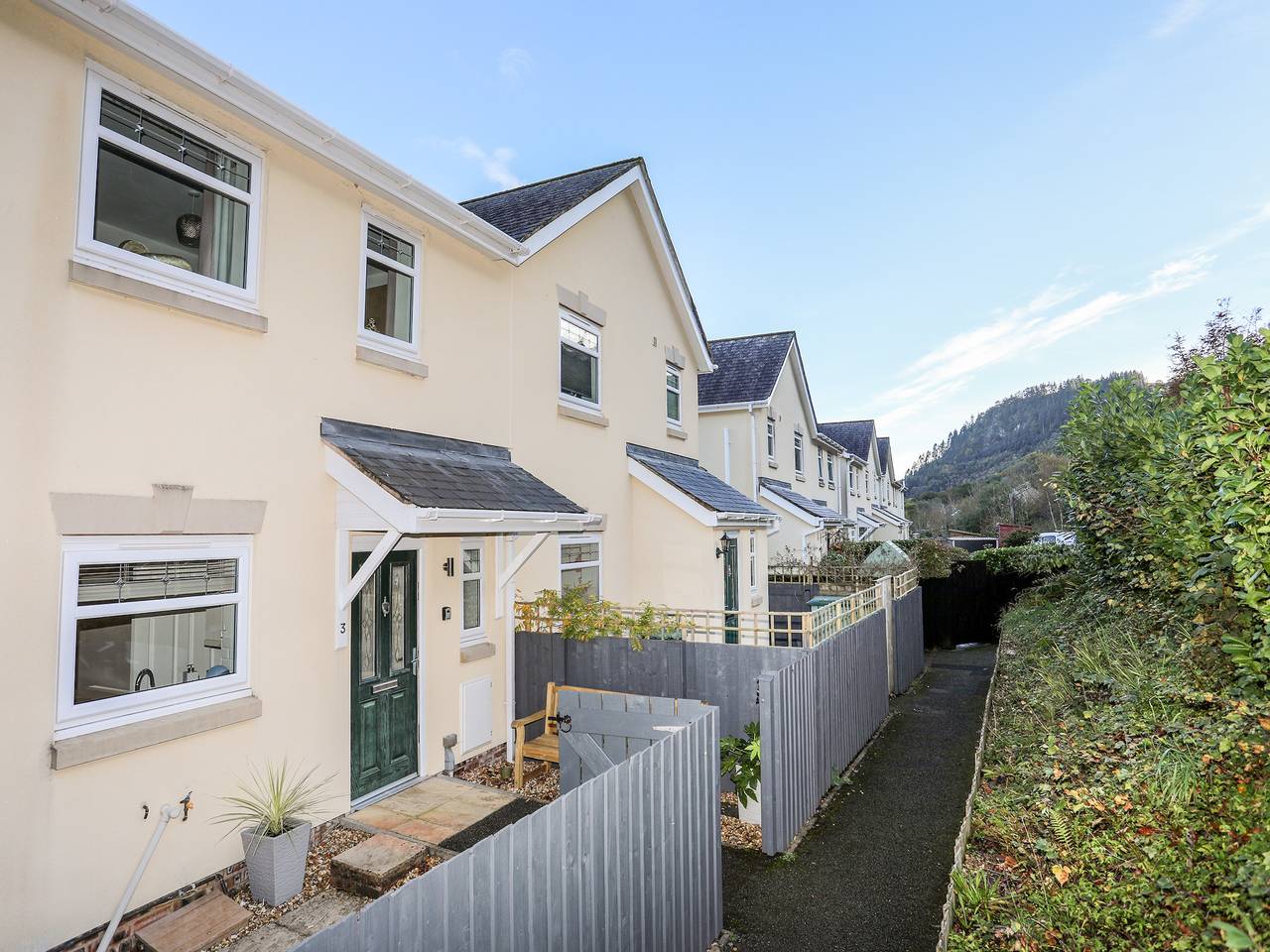 3 Trem Y Dolydd in Snowdonia