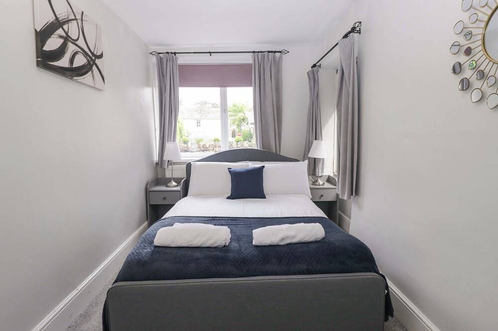 Courtyard Cottage, pet friendly, with a garden in Cartmel in Cartmel, Lake District