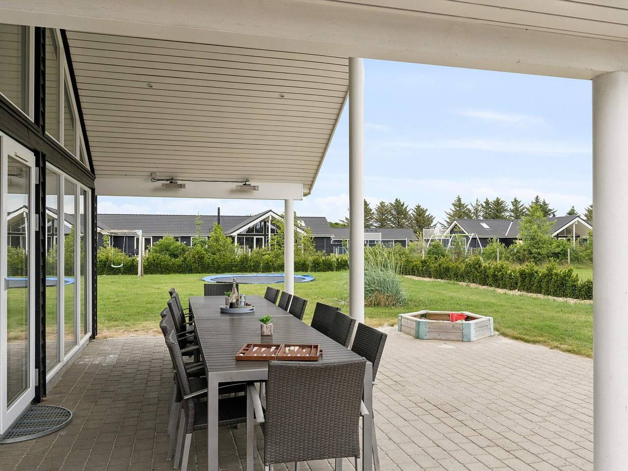 Luxuriöses Refugium mit Pool in Nørre Nebel, Varde