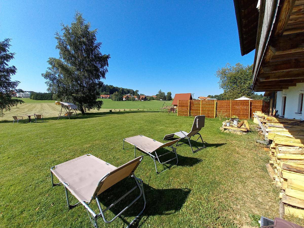 Ganze Wohnung, Landhaus Friedl - Ferienwohnung Veilchen im Obergeschoss in Sankt Oswald-Riedlhütte, Šumava Mountains