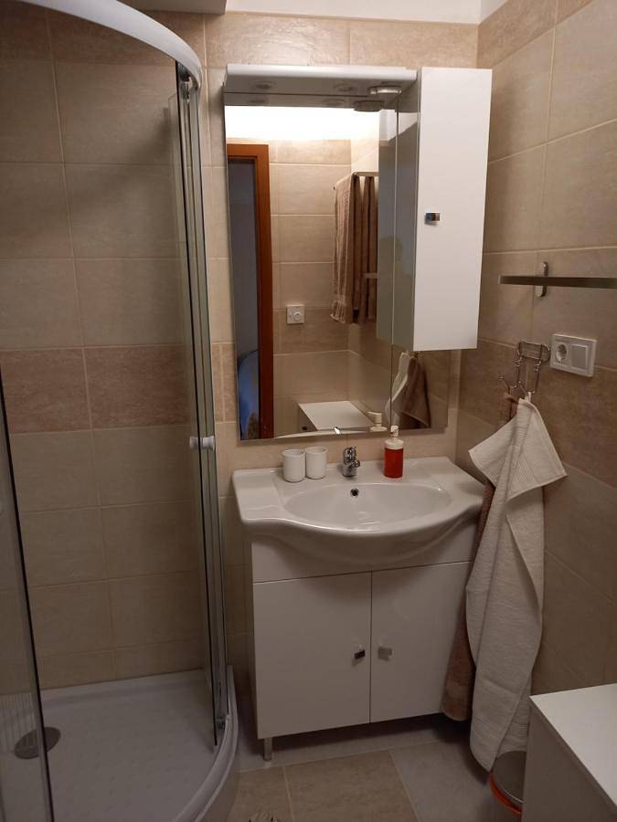 Karpatia Vendeghaz 1201 Budapest in Budapest, Közép-Magyarország
