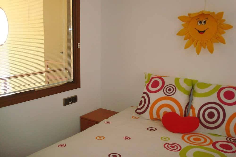 Villa with private pool, terraces, 50 meters from the sea, 50 m Natural Park in Playa de Muro, Muro