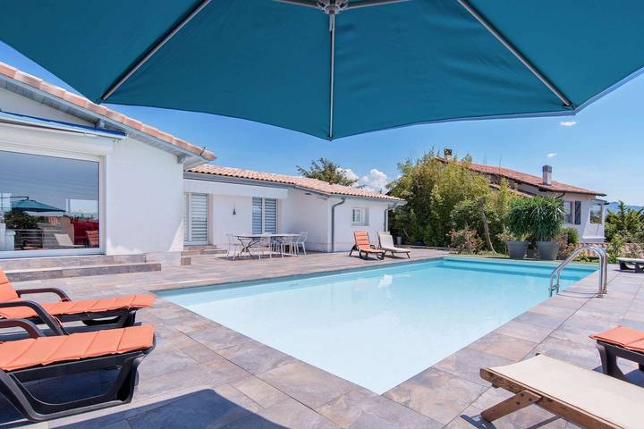 Maison de vacances pour 8 personnes, avec piscine et jardin