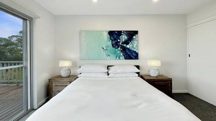 Holiday Letting for 8 People in Malua Bay, New South Wales, Photo 4