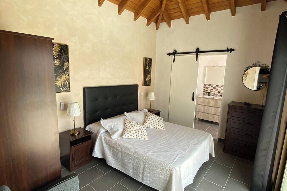 Homerez - Villa El Roque met zwembad in El Roque, La Oliva