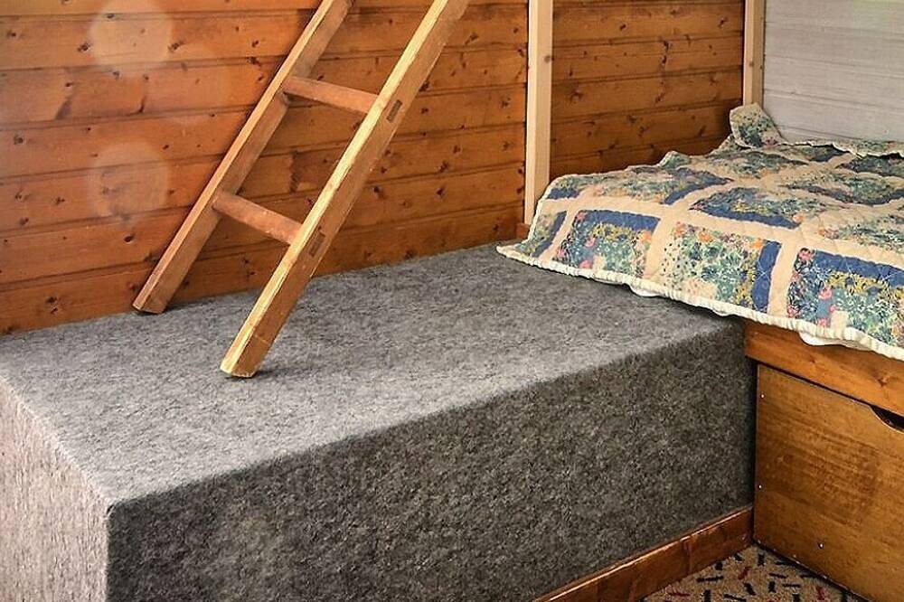 Geheel appartement, Middle class flat for 4 people, small living room with fireplace, kitchen area with dishwasher, 1 sm in Grimentz, Anniviers