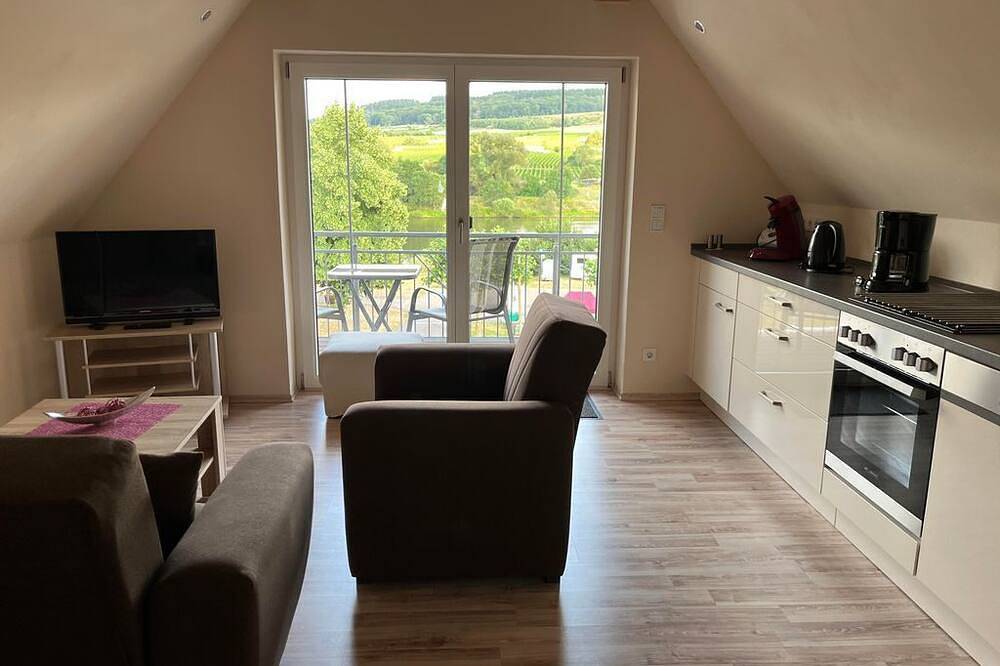 Ganze Wohnung, Ferienwohnung 1 - Mosel-Ferienwohnungen in Ürzig, Bernkastel-Kues & Umgebung