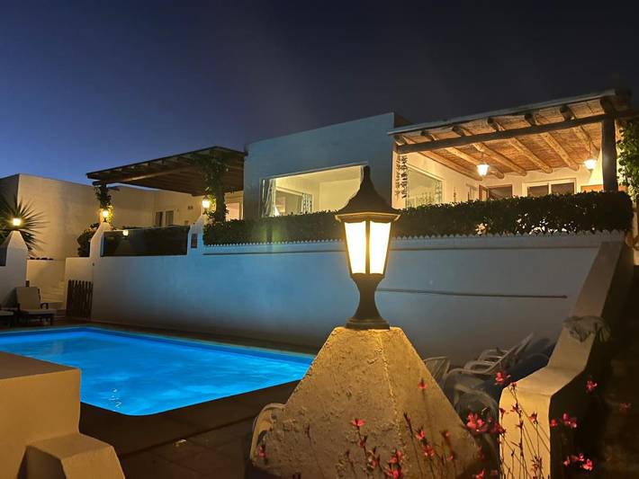 Casa de vacaciones para 10 personas, con Terraza y Jardín además de Piscina y Vistas en Nazaret