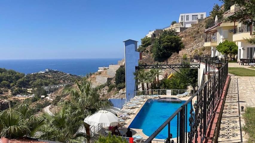 Villa pour 2 personnes, avec piscine ainsi que jacuzzi et jardin, adapté aux familles dans Province d'Antalya - 2