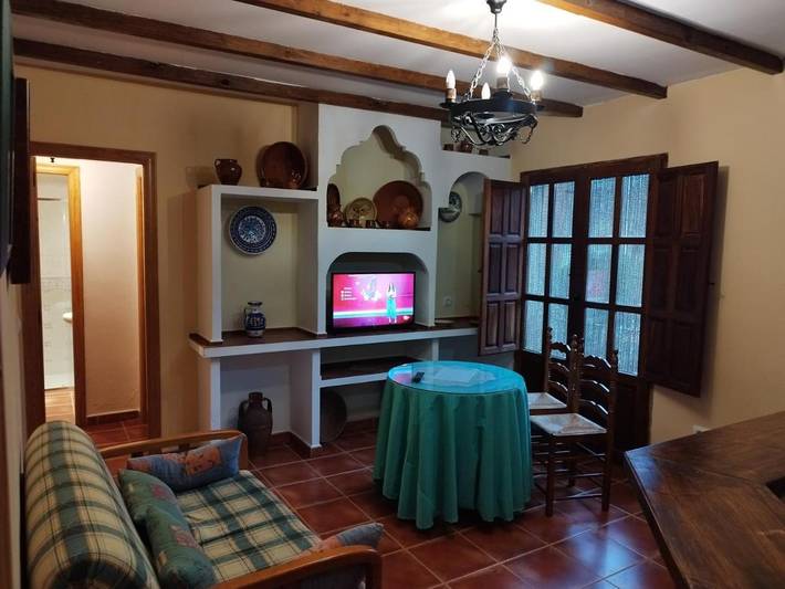 Casa rural para 5 personas, con Balcón y Terraza además de Jardín y Vistas en Molinillo - 2