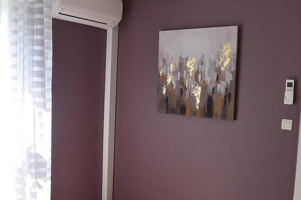 Le Cerisier: superb comfortable property with air-conditioned rooms and garden. in Kaysersberg, Parc naturel régional des Ballons des Vosges