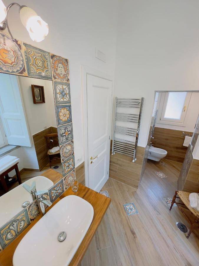 De Vivo Realty - Coco's Apartments in Meta, Sorrento Coast