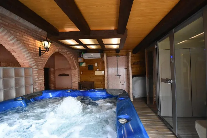 Casa rural para 8 personas, con jardín y vistas además de terraza y sauna, Se admiten mascotas - 1