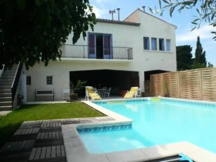 Maison de vacances pour 4 personnes, avec Balcon et Terrasse ainsi que Jardin et Piscine à Talairan