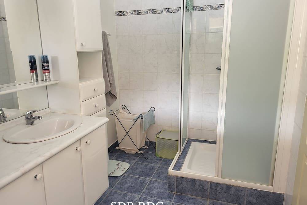 Comfort and privacy in the Luberon in Viens, Regionaler Naturpark Luberon