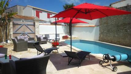 Hôtel pour 2 personnes, avec jardin ainsi que piscine et vue, animaux acceptés à La Brée-les-Bains