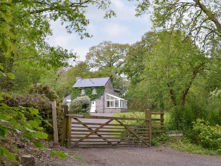 Cottage for 4 people, with garden, with pets in Cornwall