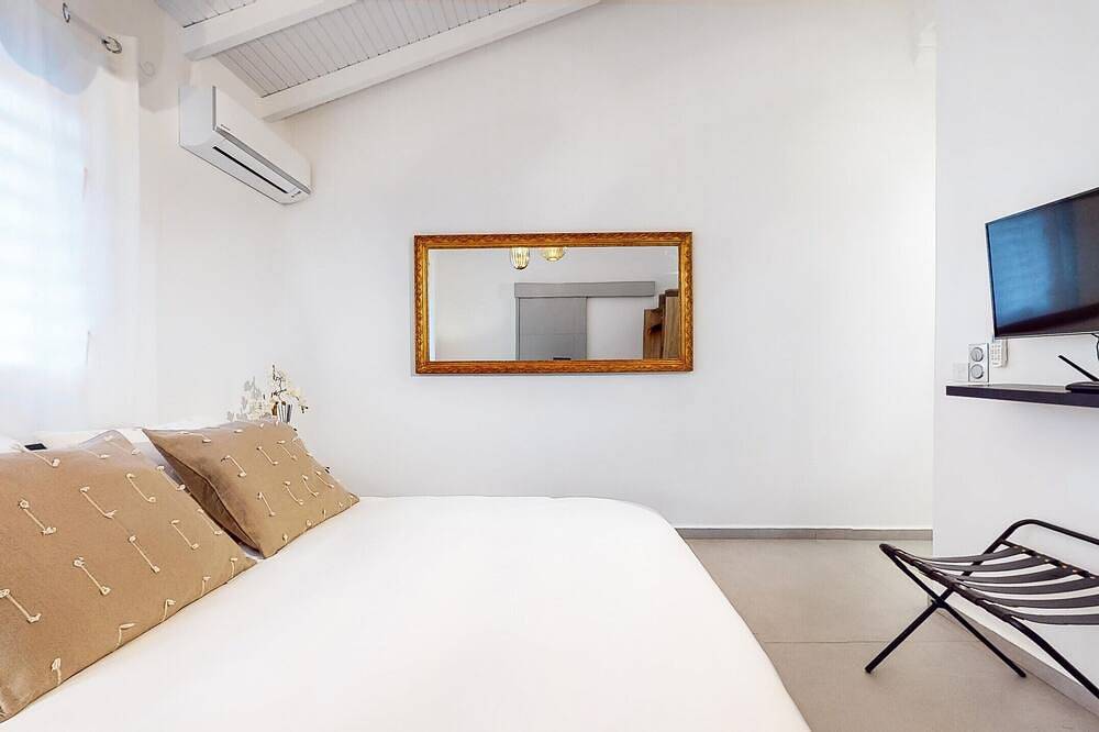 Villa Aldebaran with Swimming Pool and 2 Parental Suites in Petit-Bourg, Guadeloupe