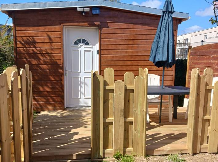 Gîte pour 3 personnes, avec jardin et terrasse à Pleurtuit