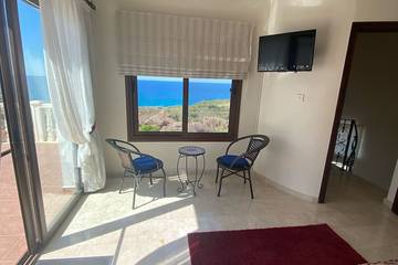 Villa for 4 People in Northern Cyprus, Cyprus, Photo 1