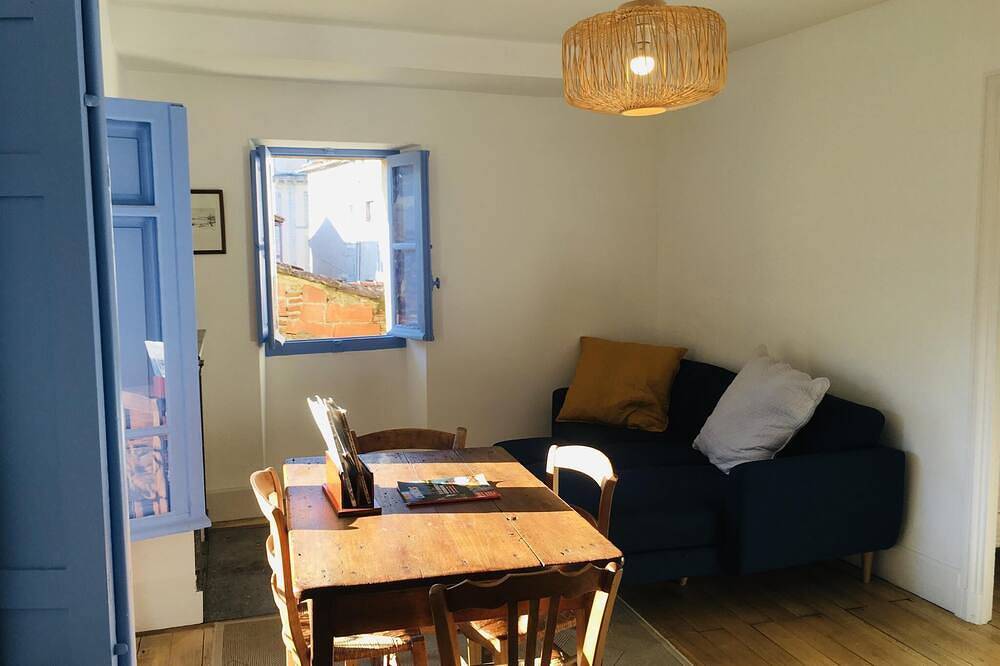 Rent large and beautiful house in the heart of historic old Cahors in Cahors, Lot