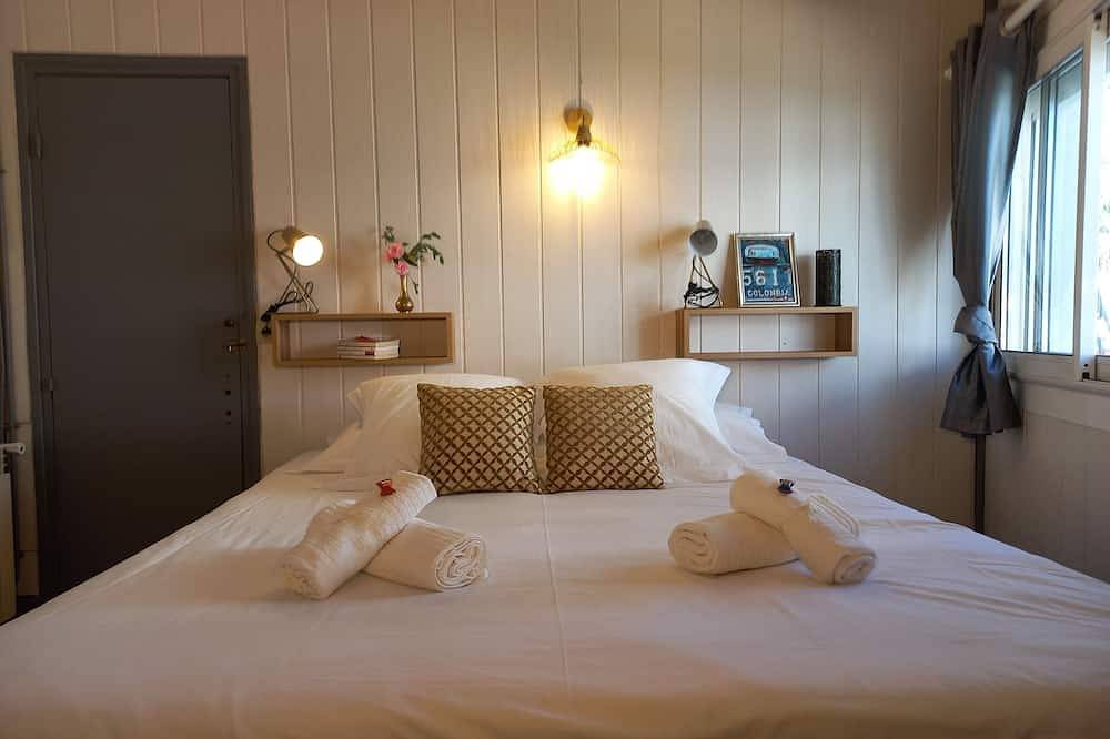 Entire apartment, T2 + terrace - Meublé de tourisme 3*** - Côte Basque Mer et Montagne in Saint-Pée-sur-Nivelle, Bayonne region