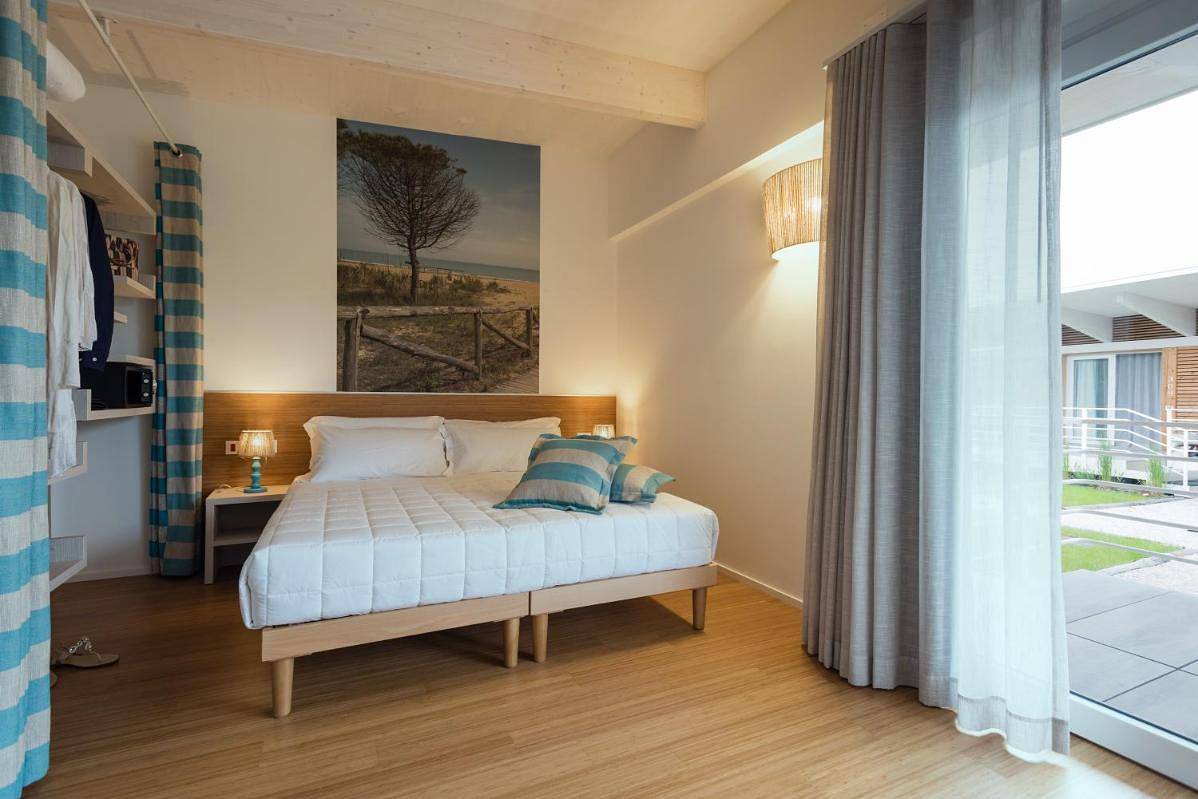 Das schicke Lino delle Fate Eco Resort mit 2 Betten bietet Platz für 7 Personen in Bibione, San Michele al Tagliamento