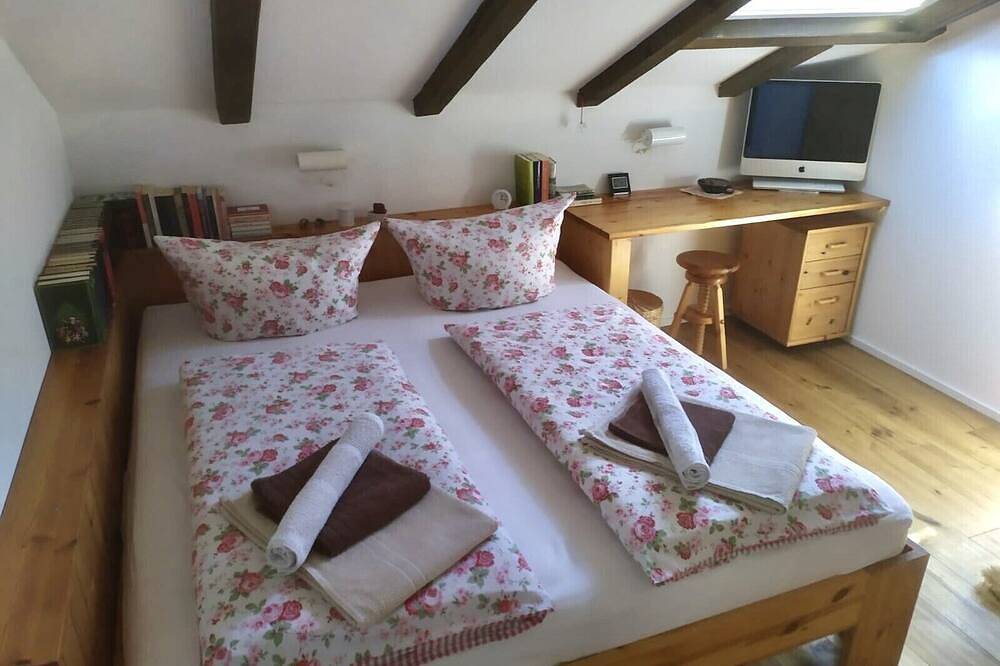 Ganze Wohnung, Schlossblick - Gemütliche Dachwohnung in der Nähe des bayerischen Traumschlosses Neuschwanstein in Neuschwanstein, Schwangau