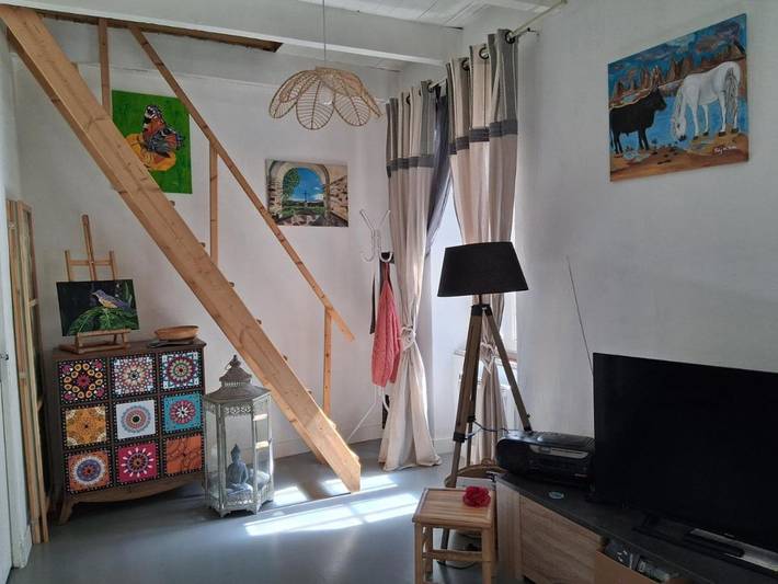 Location de vacances pour 3 personnes, avec jardin et vue, adapté aux familles à Prémian - 3