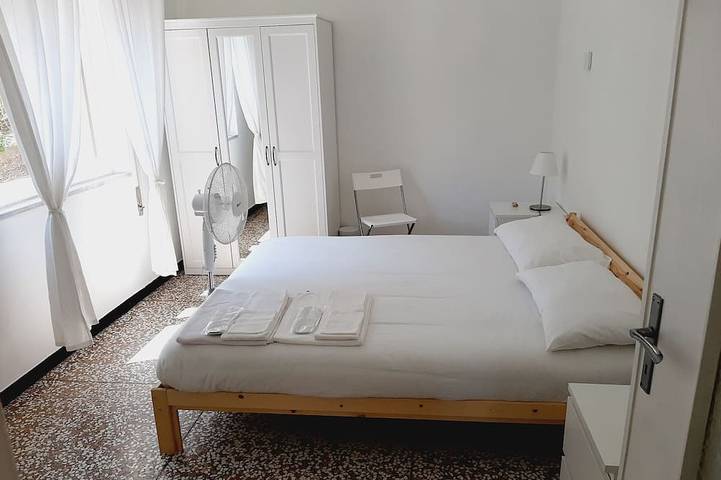 Gîte pour 6 personnes, avec balcon à Noli - 3